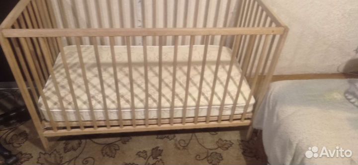 Детская кровать IKEA с матрасом