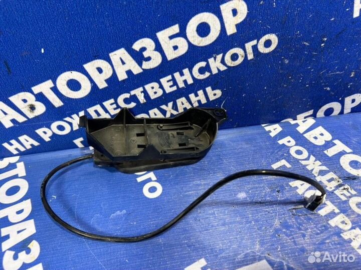 Антенна Mercedes-Benz W220 седан 2001