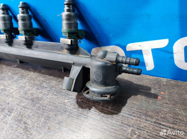 Топливная рампа Skoda Octavia Tour