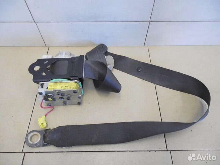 Ремень безопасности с пиропатроном Corolla E15 200