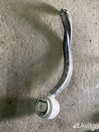 Рычаг продольный передний на Range Rover 3, L322