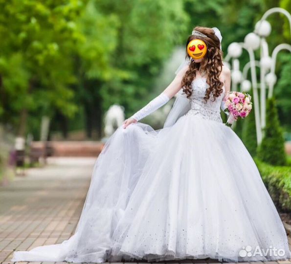 Свадебное платье