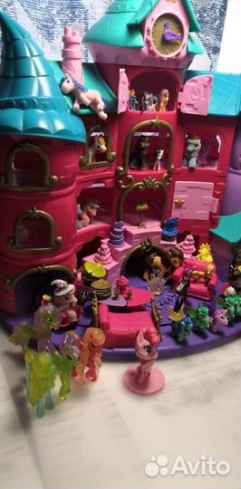 Замок игрушка