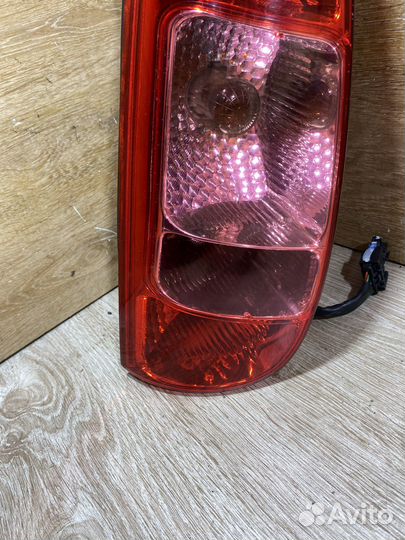 Фонарь задний левый Peugeot 807 Арт. 111448