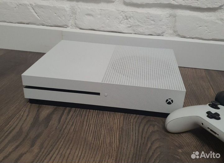 Xbox One S / + Игры