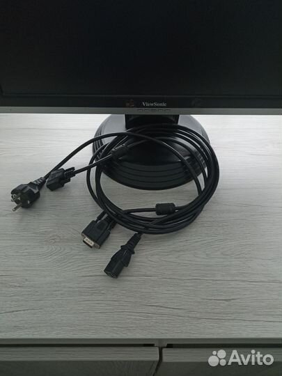 Монитор для компьютера 22 дюйма