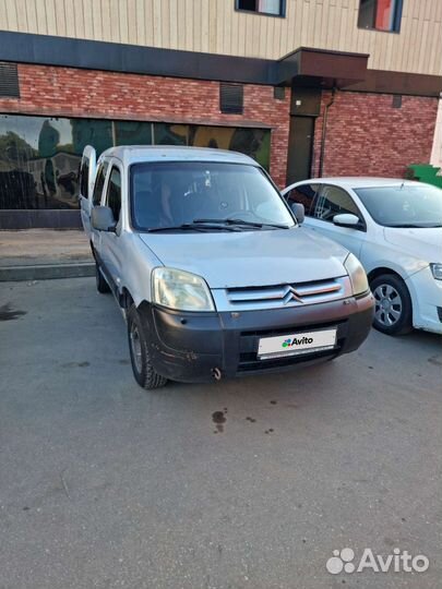 Citroen Berlingo 1.4 МТ, 2004, битый, 20 000 км