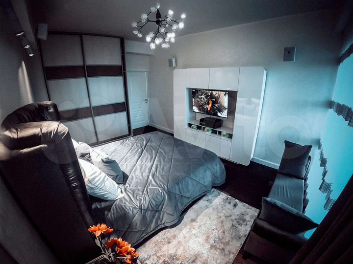 3-к. квартира, 100 м², 6/7 эт.