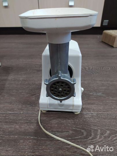 Мясорубка электрическая бу