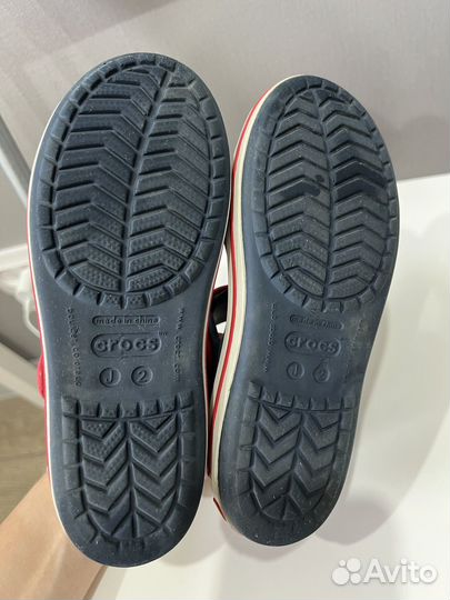 Сандали crocs