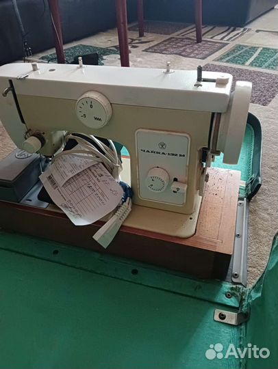 Швейная машина Чайка 132