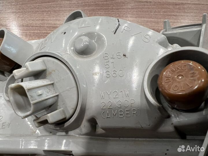 Повторитель поворота левый Mazda 3 BM 2013-2019