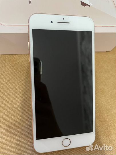 iPhone 8 Plus, 64 ГБ
