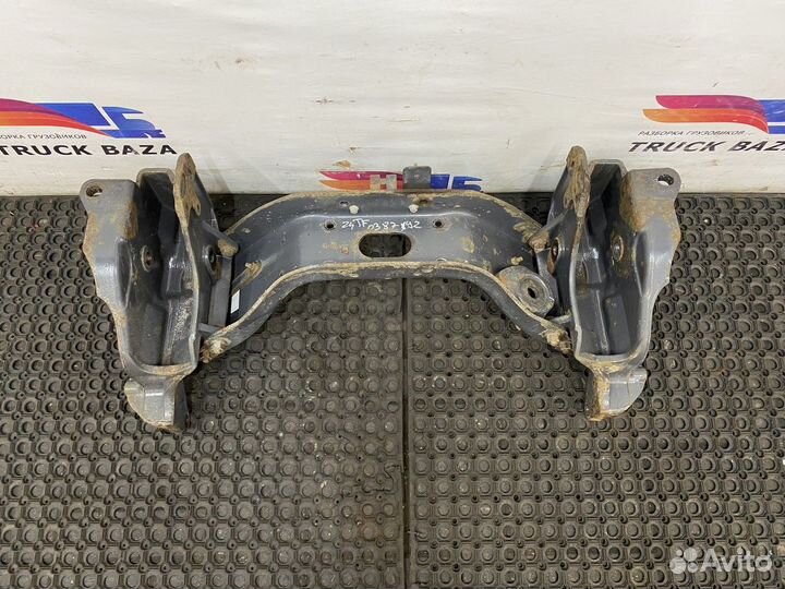 Траверса рамы поперечная Renault Premium