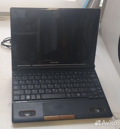 Нетбук Toshiba NB520