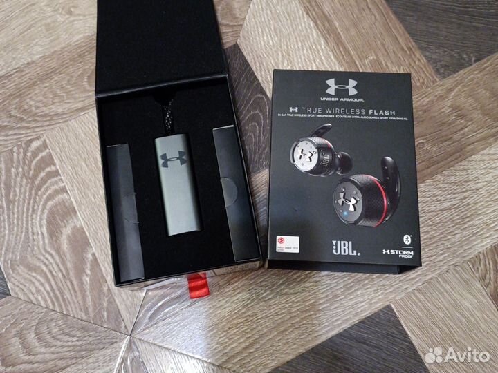 Беспроводные наушники jbl under armour