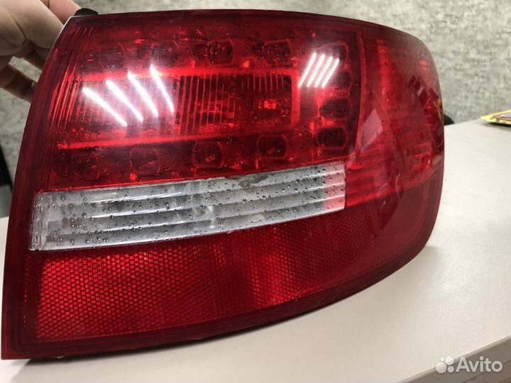 Фонарь правый светодиодный Ауди А6 С6 универсал