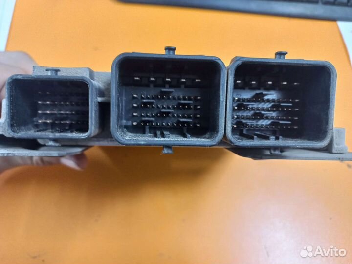 Эбу двигателем Peugeot 308 1.6 EP6 Механика