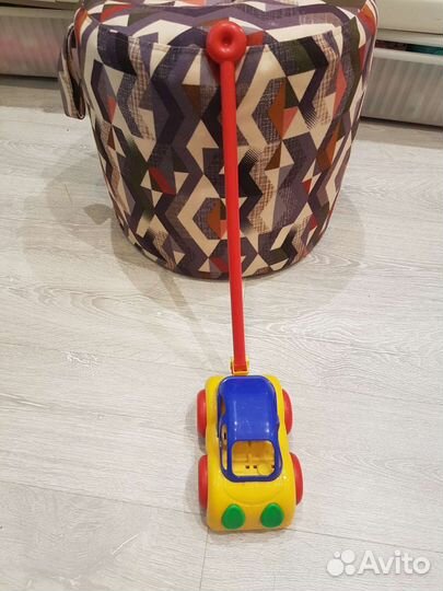 Развивающий автомобиль машинка с ручкой