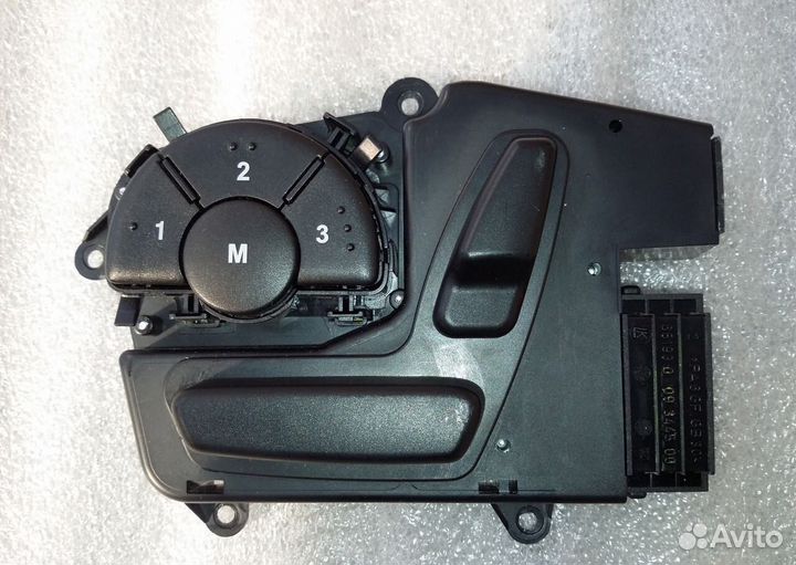 Блок двери мерседес мl GL 164 A 1648704310