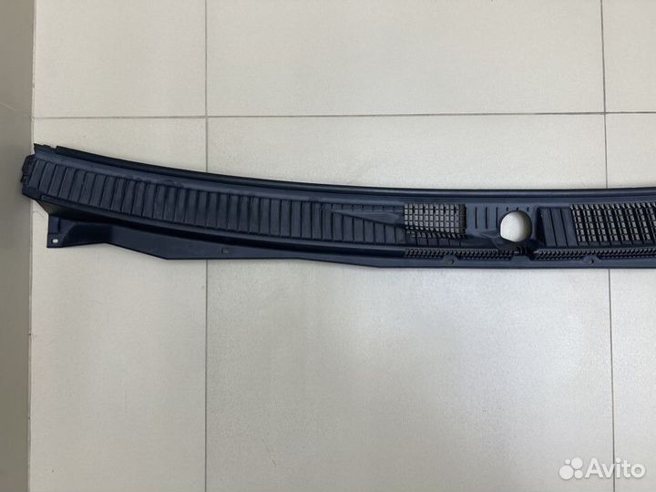 Жабо Mitsubishi Pajero 3