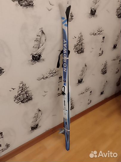 Лыжи беговые детские 120см