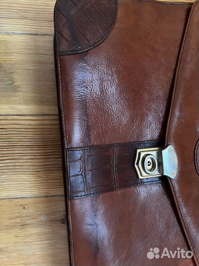 Кожаный портфель