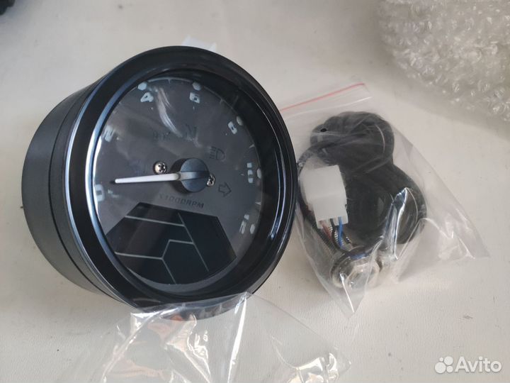 Электронная приборная панель для мототехники