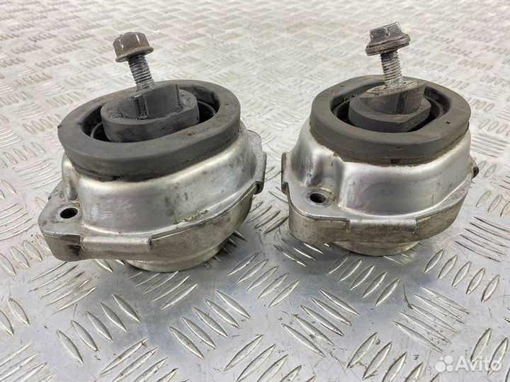 Подушка двигателя Bmw Х5 Е53 M62B46 2003