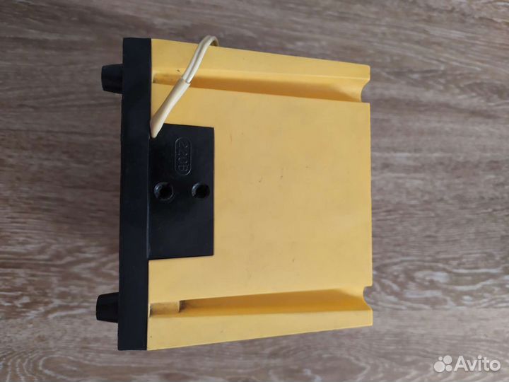 Стабилизатор напряжения бу