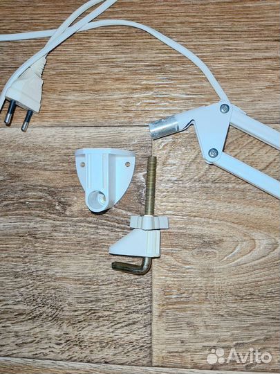 Светильник настольный бета