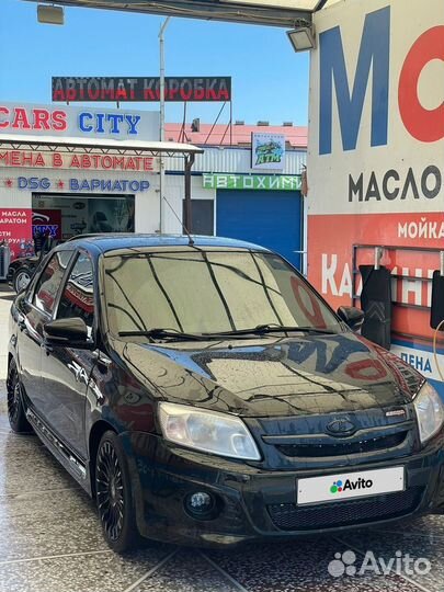 LADA Granta 1.6 МТ, 2018, битый, 180 000 км