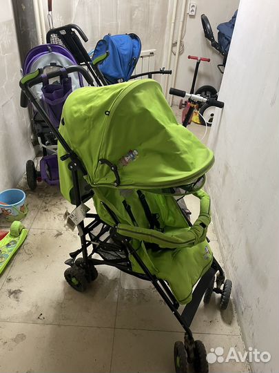 Прогулочная коляска трость