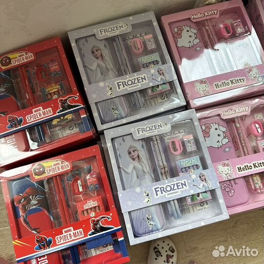 Подарочный набор канцелярия игрушки для детей