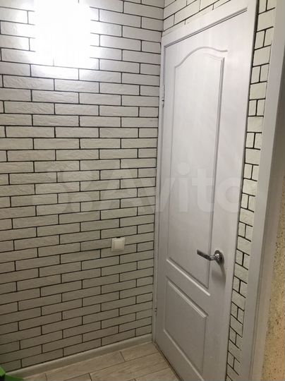 2-к. квартира, 42 м², 2/4 эт.