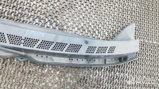 Накладка декоративная (жабо, дождевик) honda civic