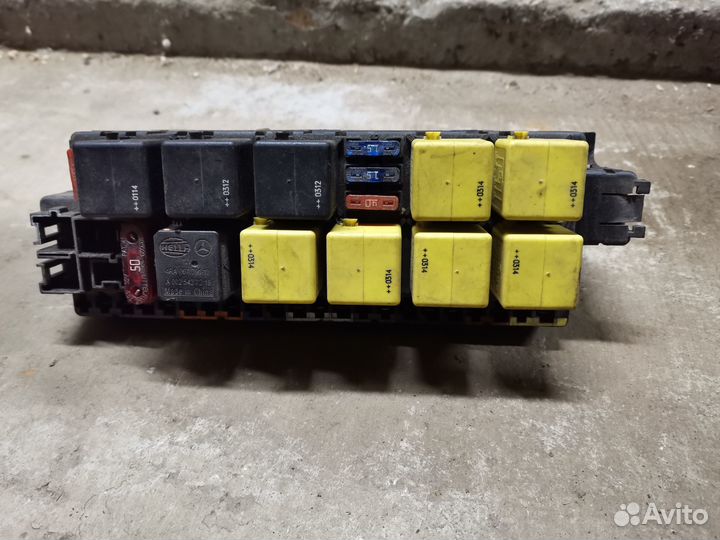 Блок предохранителей левый Mercedes Benz s430 w220
