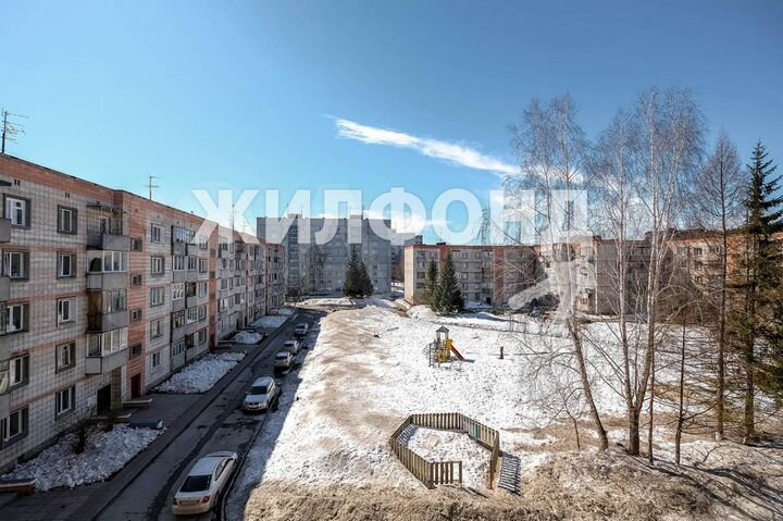 2-к. квартира, 50,2 м², 2/5 эт.