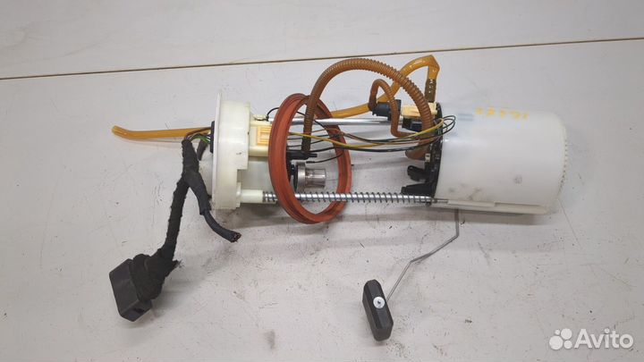 Насос топливный электрический Audi Q5, 2011