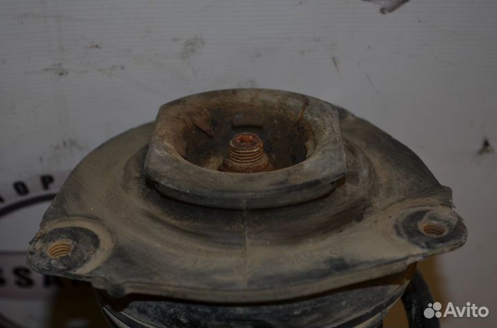 Ниссан Sentra B17 Стойка передня