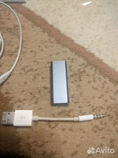 iPod Shuffle 3 4GB – Полный оригинальный комплект