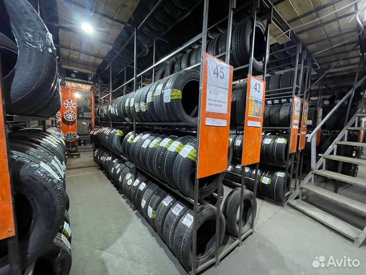 Kumho I'Zen RV Asymmetric 235/55 R18 100H