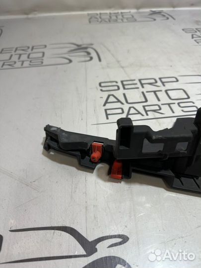 Накладка замка капота Opel Insignia G09 A18XER