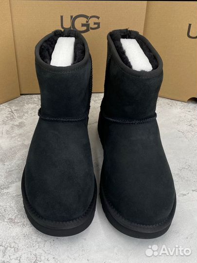 Угги Ugg Classic Mini Zip II Black