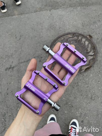 Педали для велосипеда фиолетовые