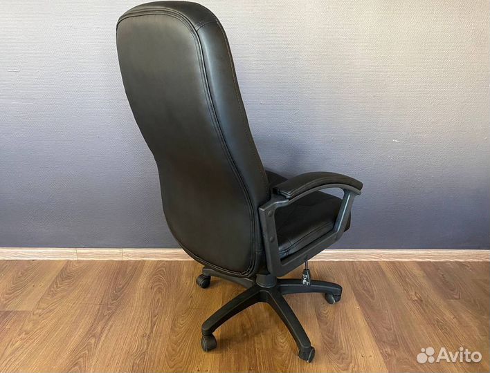 Офисное кресло новое