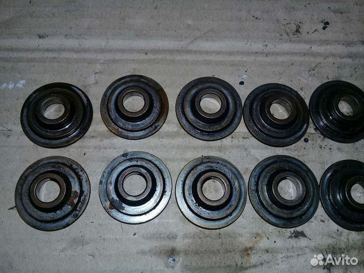 Тарелка клапана 2.3 Volkswagen Passat B5