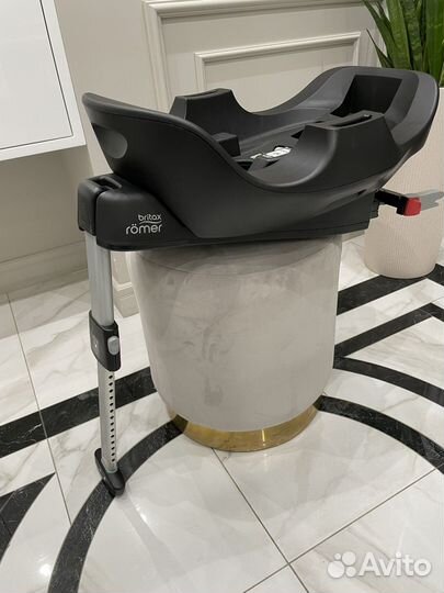 Детская автолюлька Britax babysafe2 i-size с базой