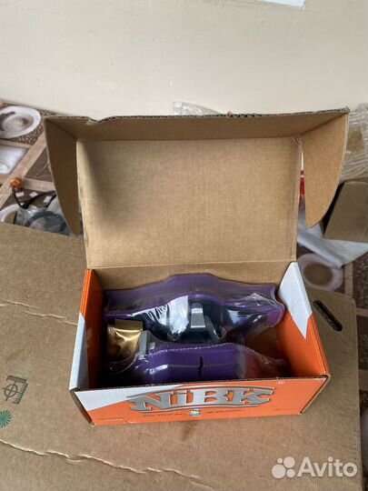 Тормозные колодки передние