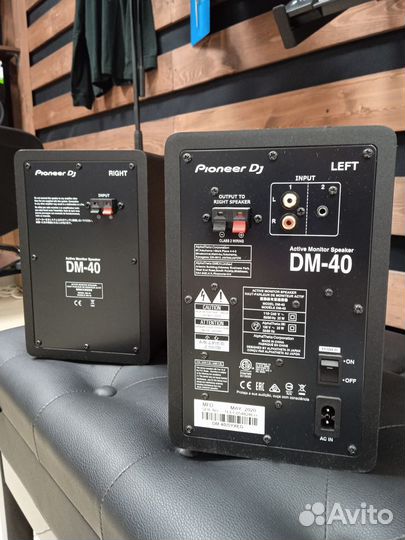 Настольные студийные мониторы Pioneer DM-40